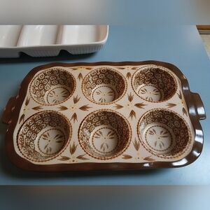 Temptations by Tara Old World 6 muffin/popover pan, EUC